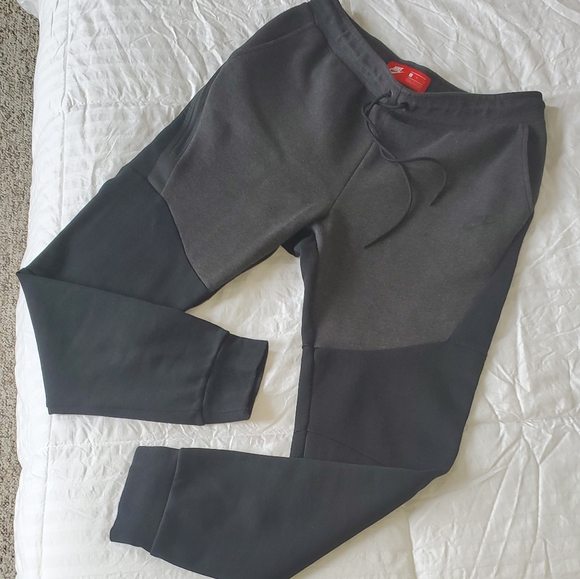 Nike Other - Nike Tech Fleece Jogger Pants - TWO TONE